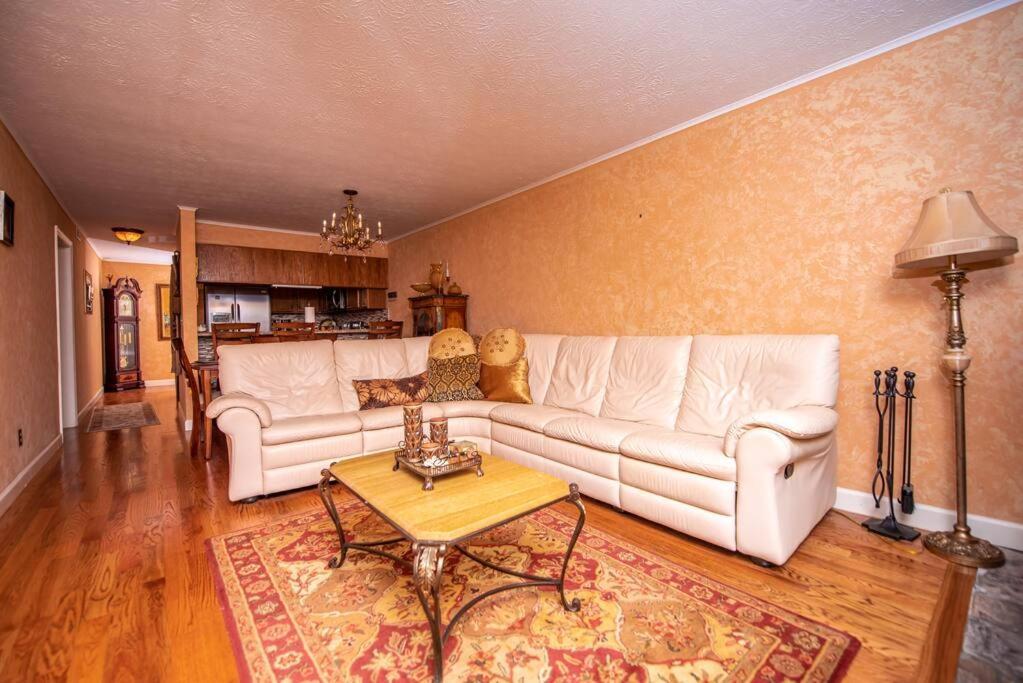 Appartement & Mountain View 5 Mins From Downtown *